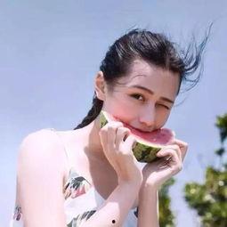 娱乐吃瓜的头像女真人