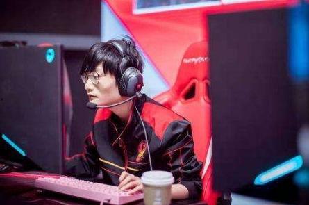 圈内大佬爆料fpx,圈内大佬曝惊人内幕